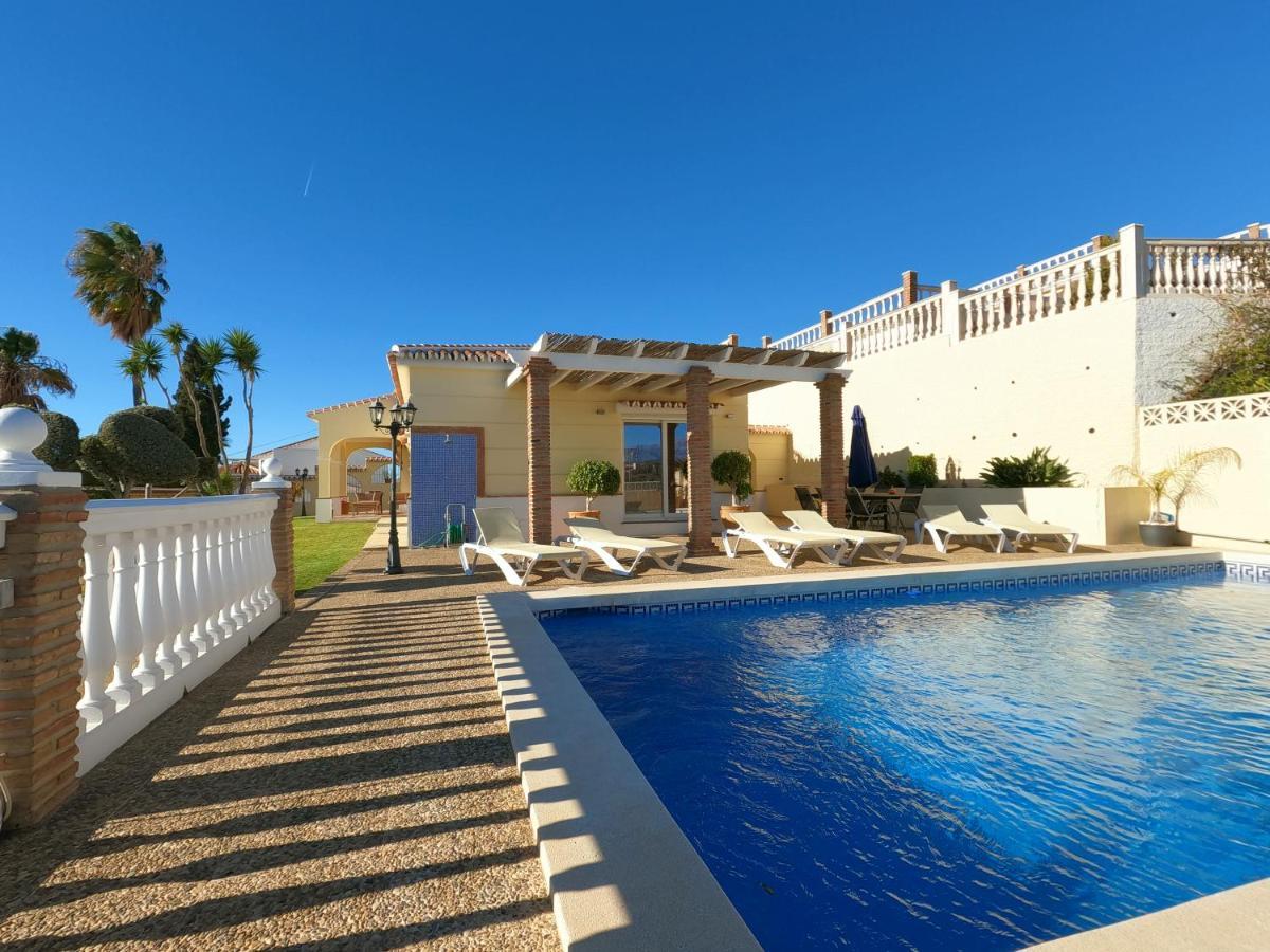 Vila Casa Darren Benajarafe Exteriér fotografie