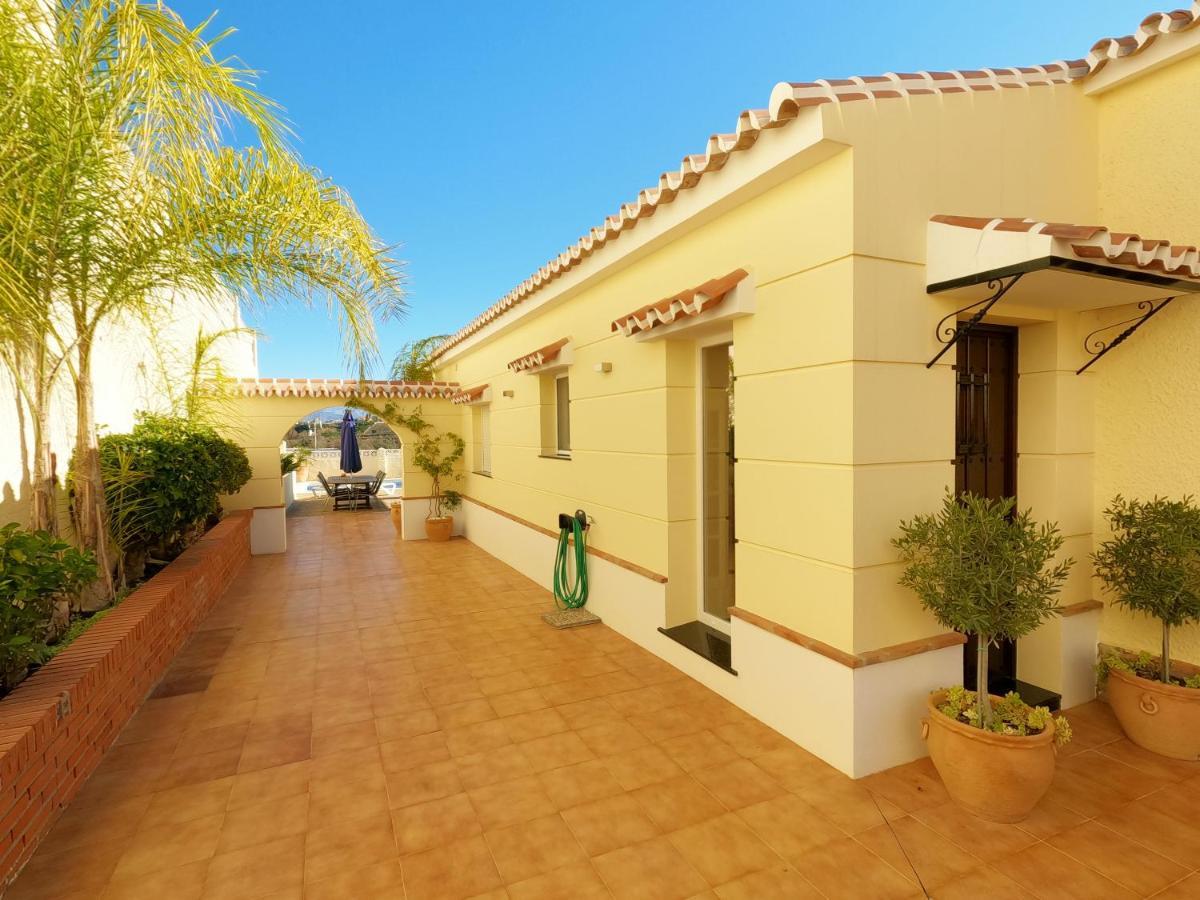 Vila Casa Darren Benajarafe Exteriér fotografie